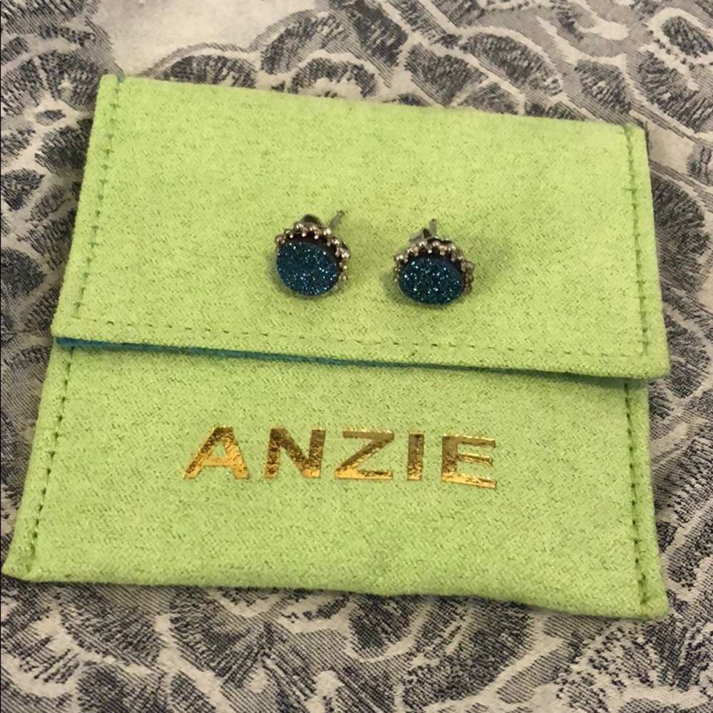 Anzie sapphire earrings